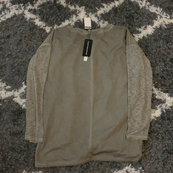 Clothes head long sleeve distressed  blouse size L NWT color taupe - Picture 4 of 5